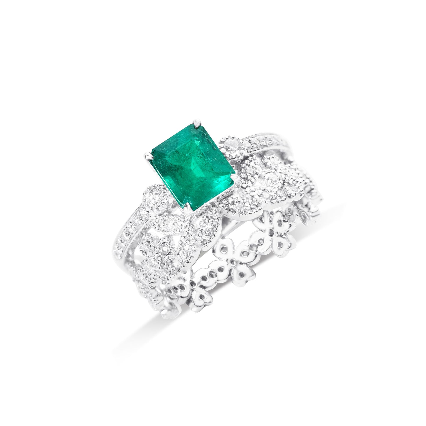 Floral crown emerald ring with natural emerald and diamonds by Fantasilvia Fine Jewelry.