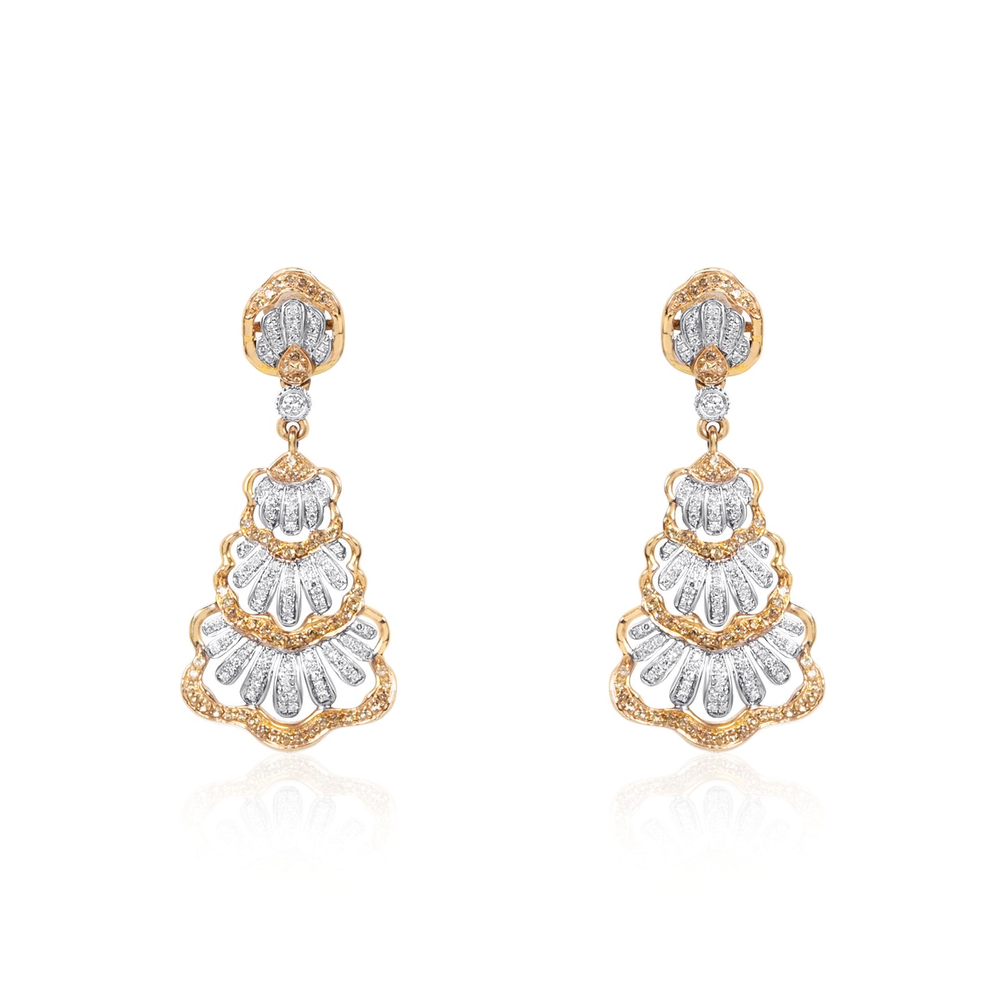 Natural diamond evening dress earrings in fine gold by Fantasilvia Fine Jewelry.
