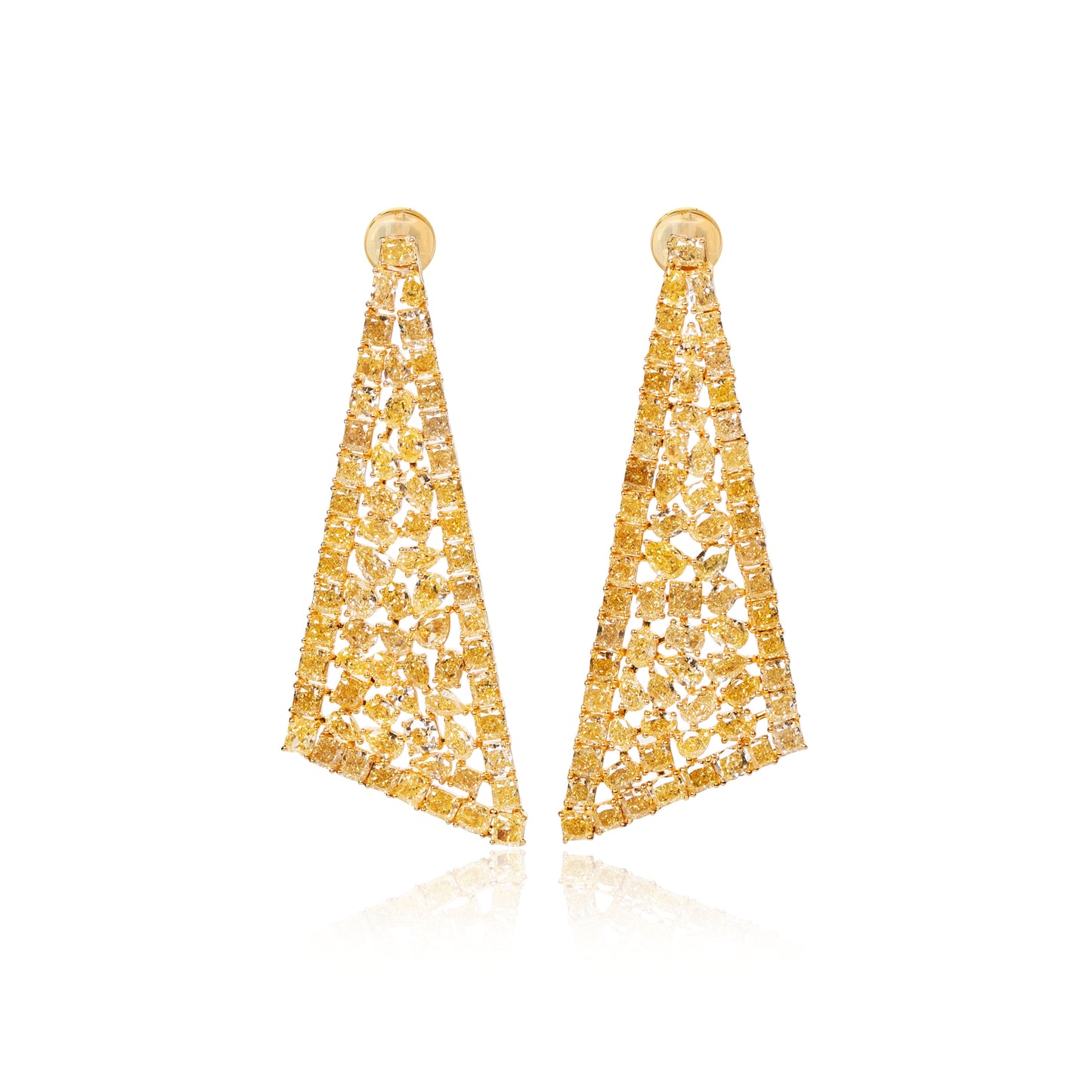 Golden prism yellow diamond earrings crafted in fine gold by Fantasilvia Fine Jewelry.