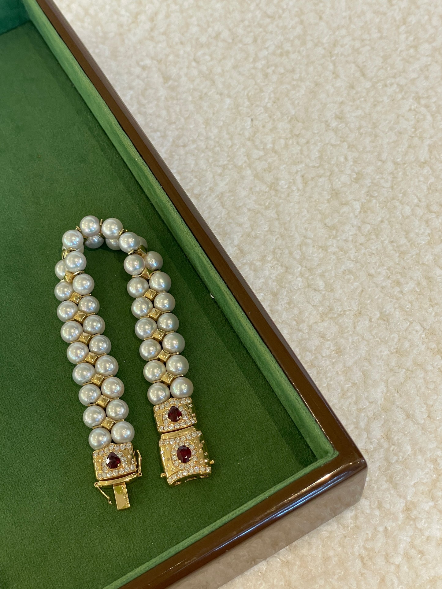 18K Natural Ruby & Pearl Bracelet Fantasilvia Jewelry