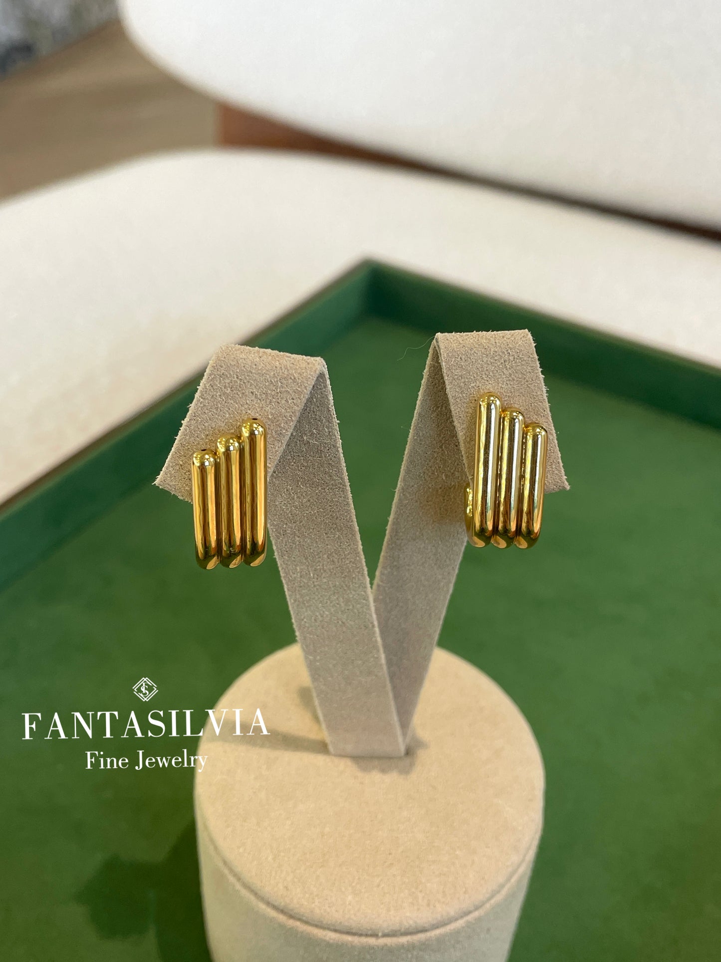 18K Note Stud Earrings