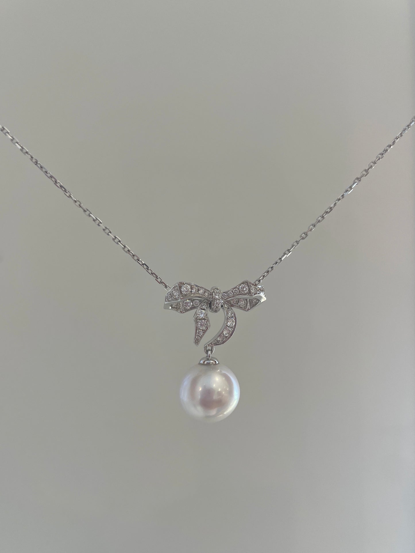 South Sea White Pearl Bow Tie Necklace