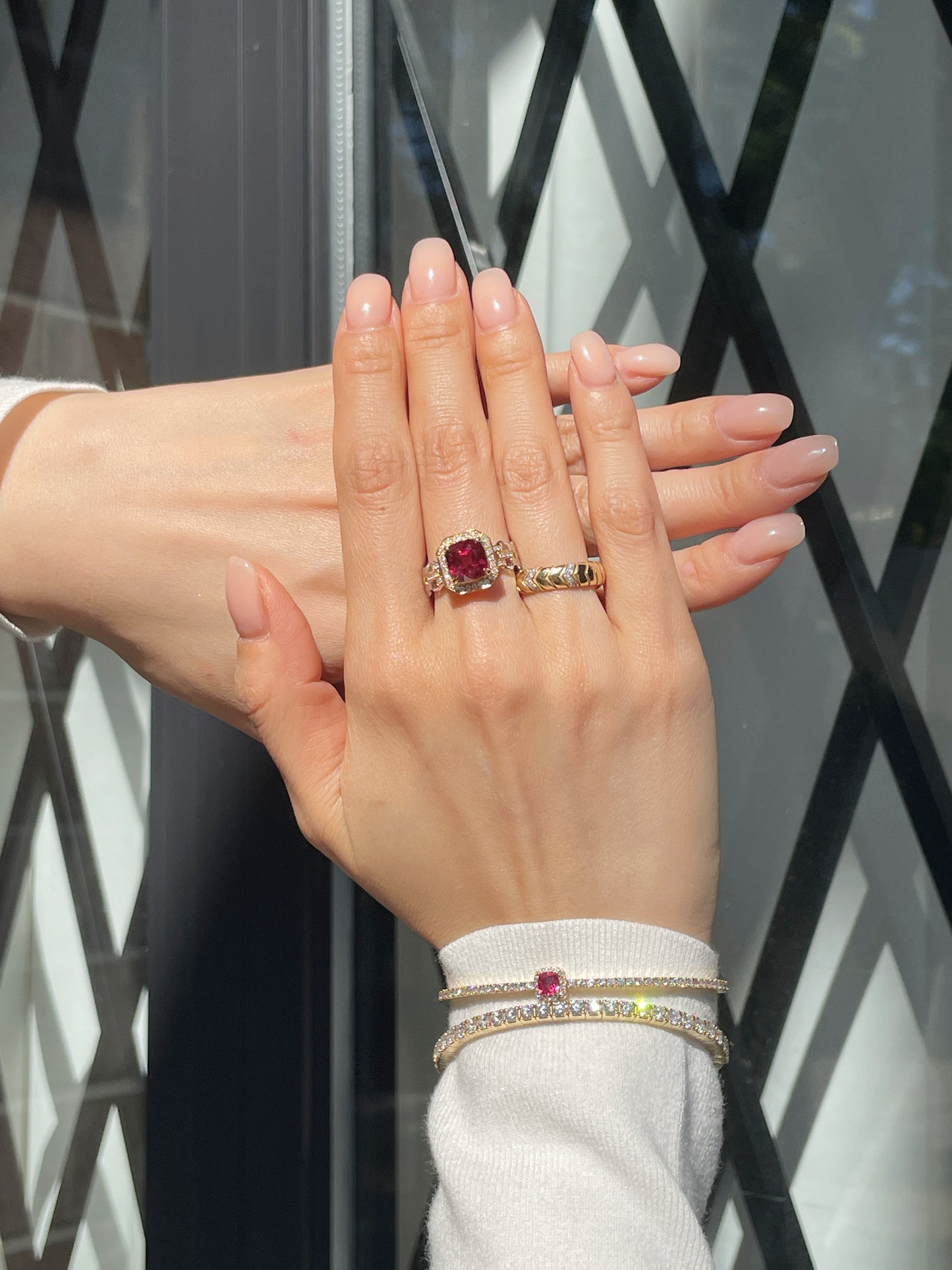 Cuba Link Band Ring-Red Spinel Diamond Halo