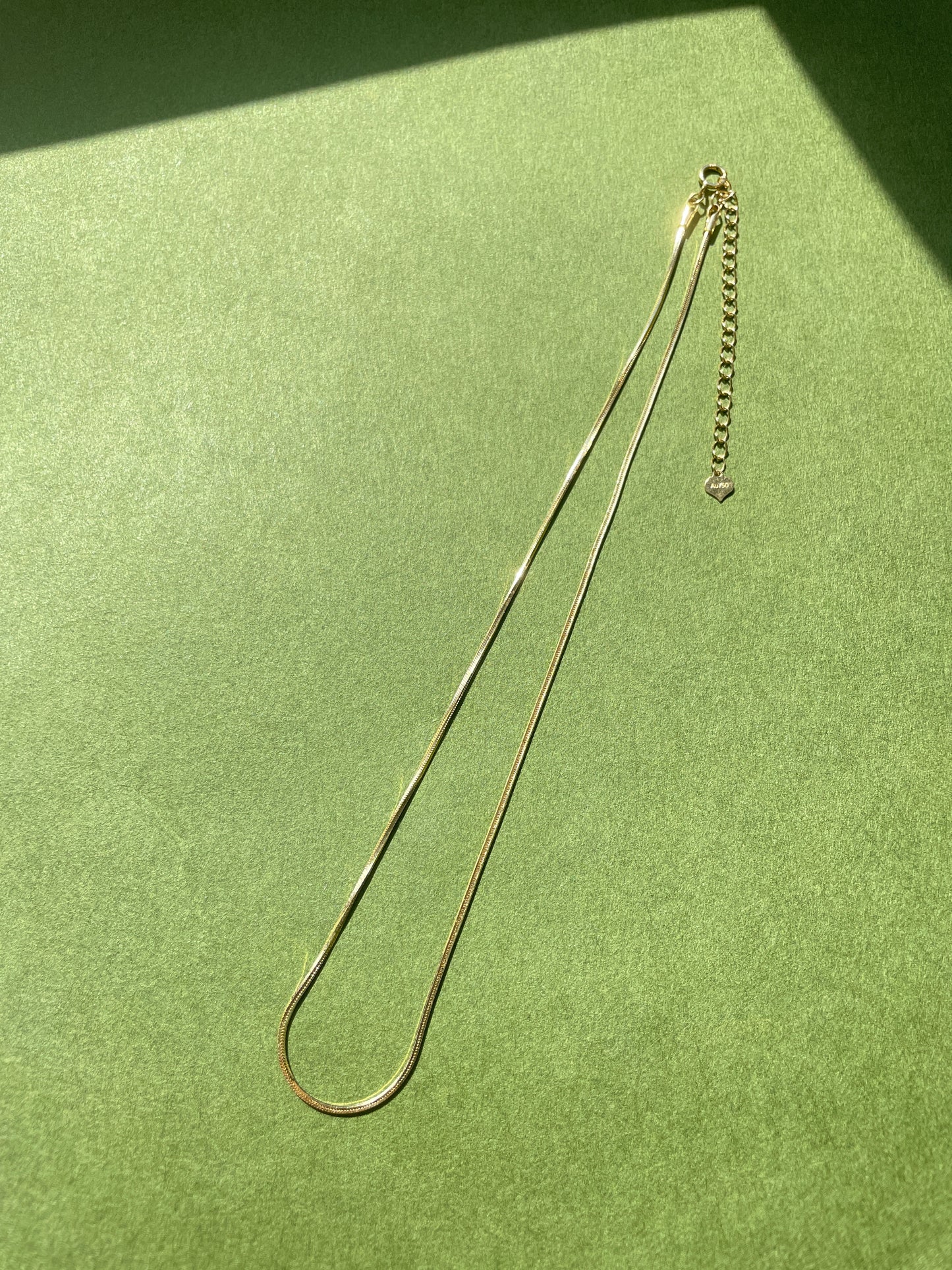 18K Delicate 3D Herringbone Chain