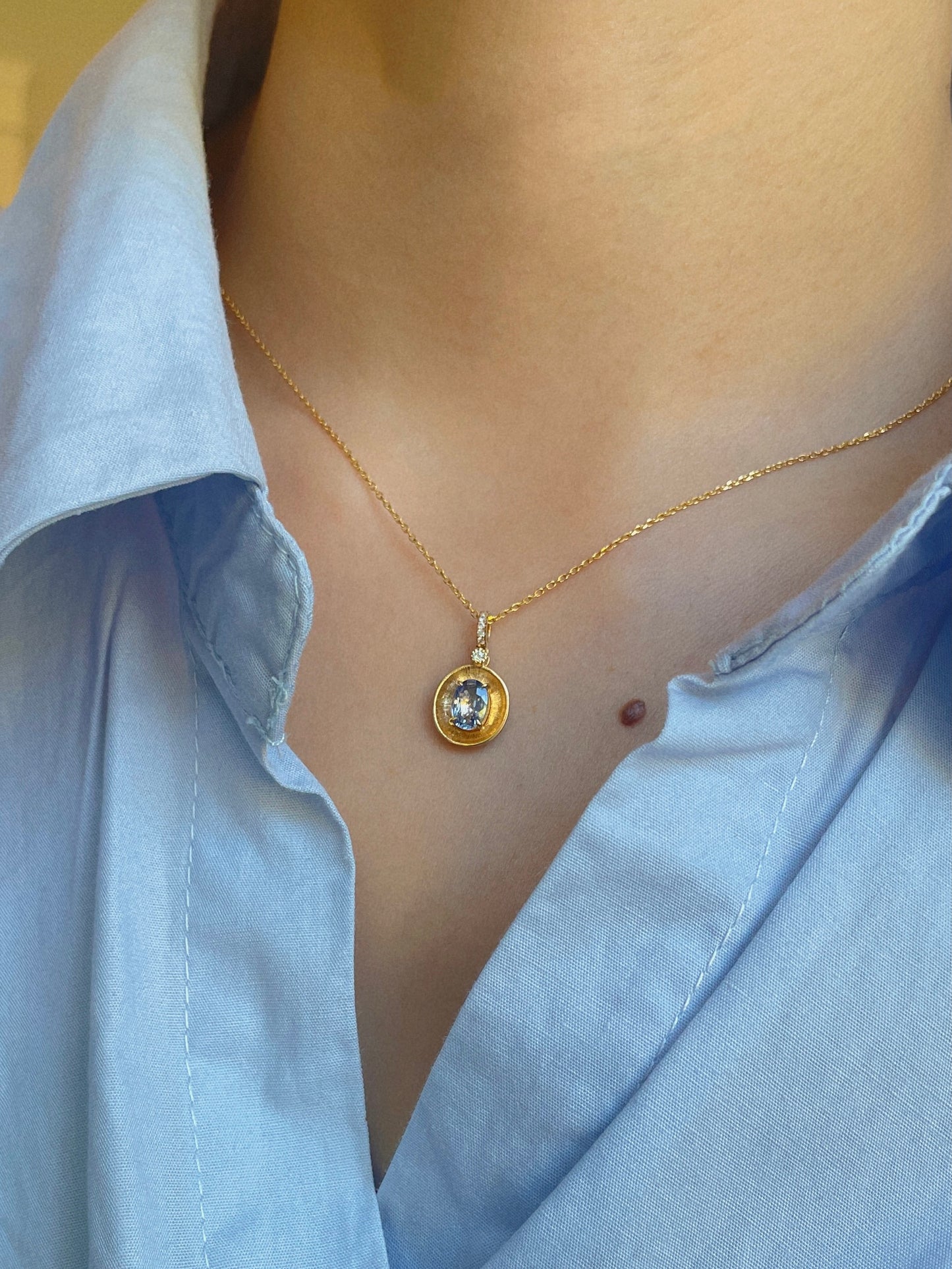 18K Lavender Sapphire Pendant