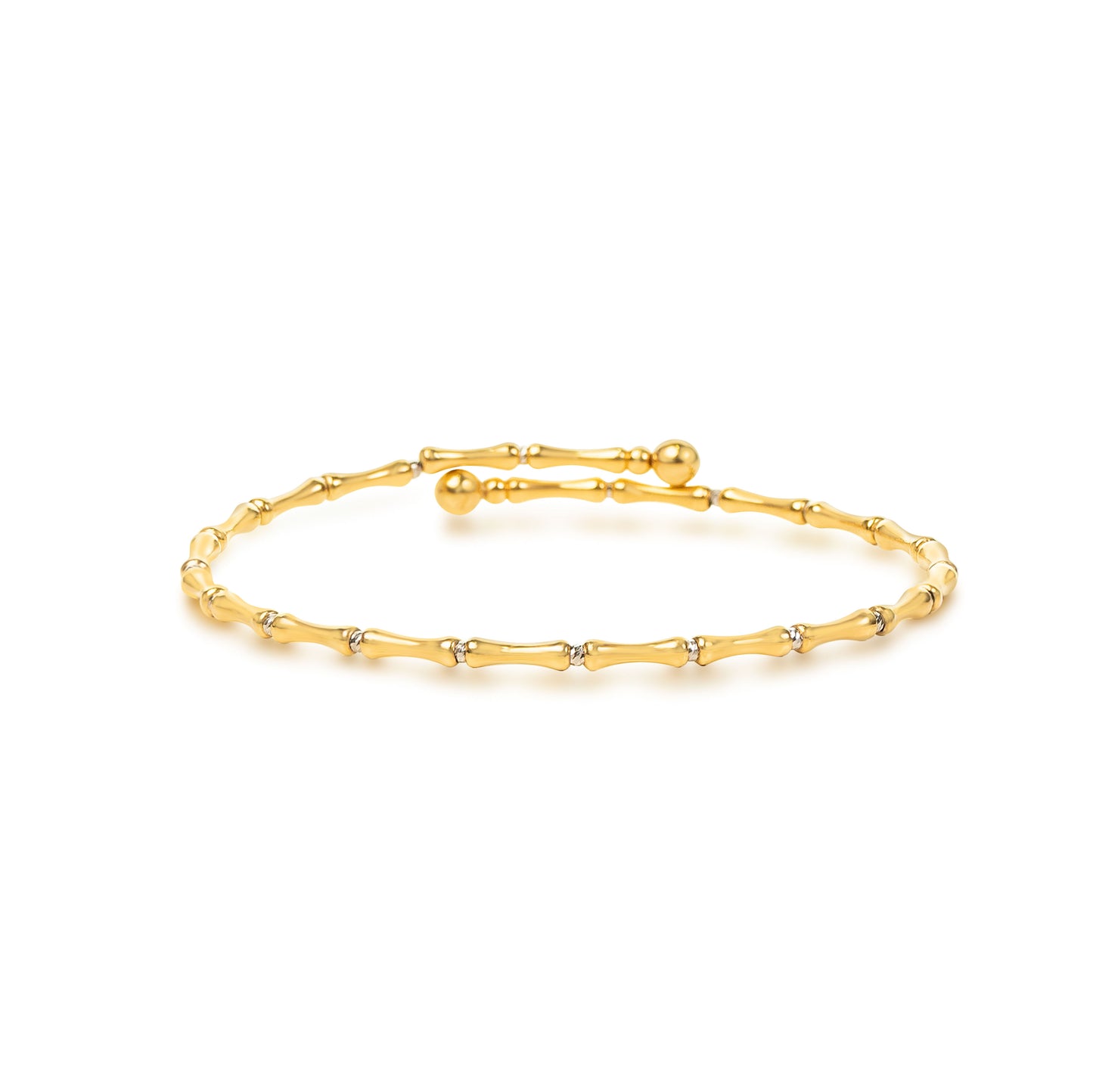 Minimalist bracelet crafted in 18K yellow gold featuring a delicate bamboo-style link design. Elegant, lightweight, and perfect for everyday wear or stacking.

