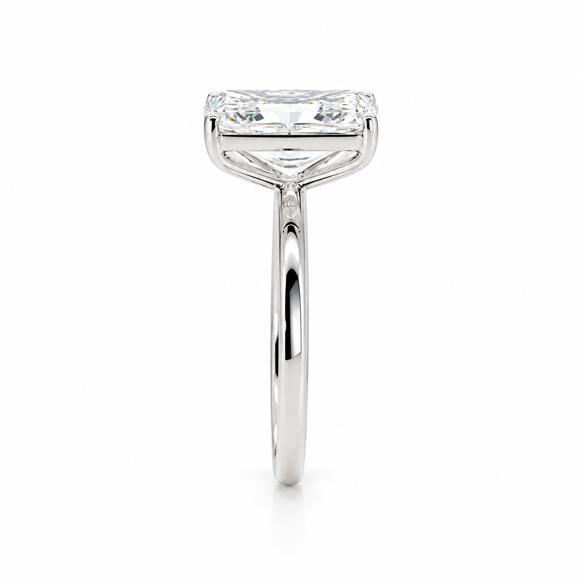 Side view of a PT950 platinum solitaire ring with a 4.15 ct radiant-cut lab-grown diamond in a four-prong setting.
