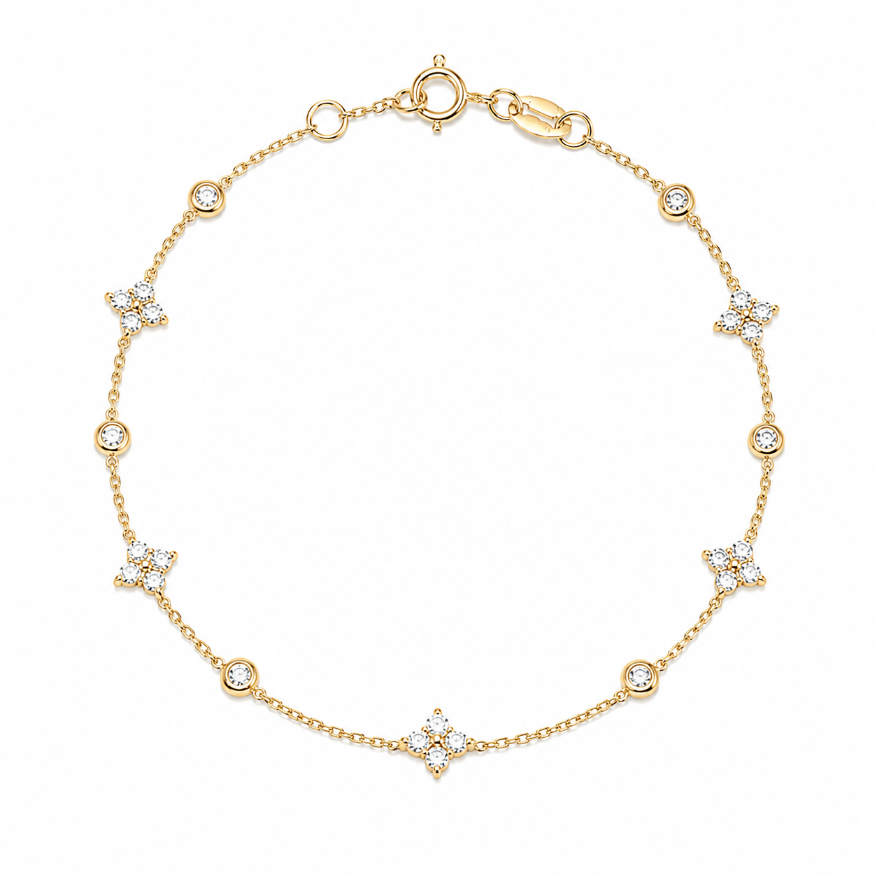 Clover motif natural diamond bracelet by Fantasilvia Fine Jewelry.