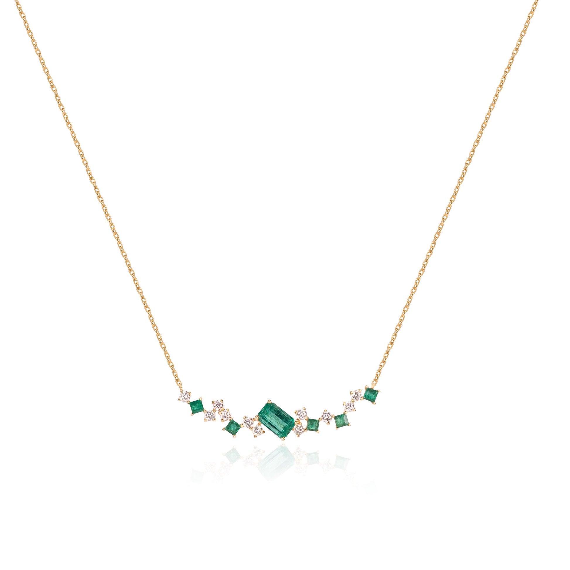 Natural emerald crownline necklace in fine gold by Fantasilvia Fine Jewelry.
