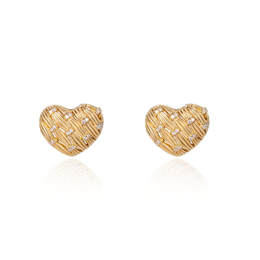 Gold heart stud earrings in 18K yellow gold by Fantasilvia Fine Jewelry, Vancouver
