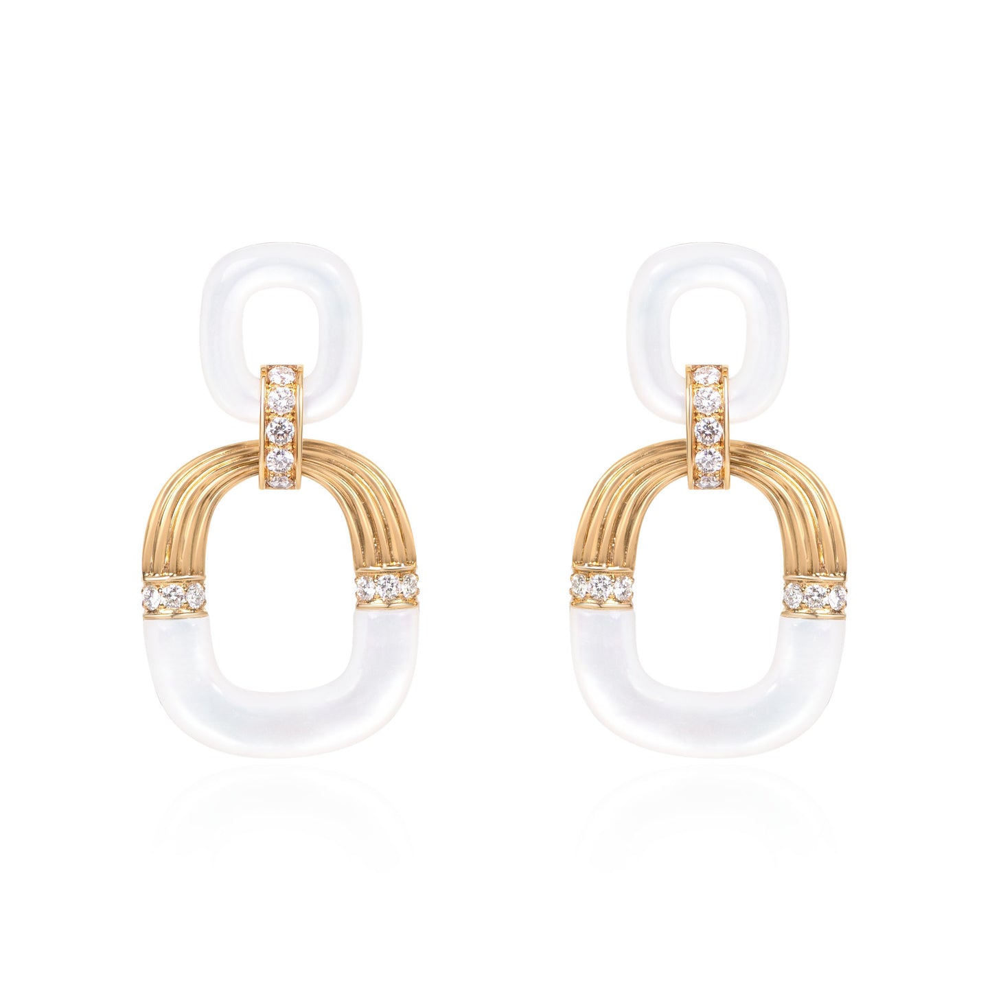 Double hoop earrings in 18K gold by Fantasilvia Fine Jewelry, Vancouver
