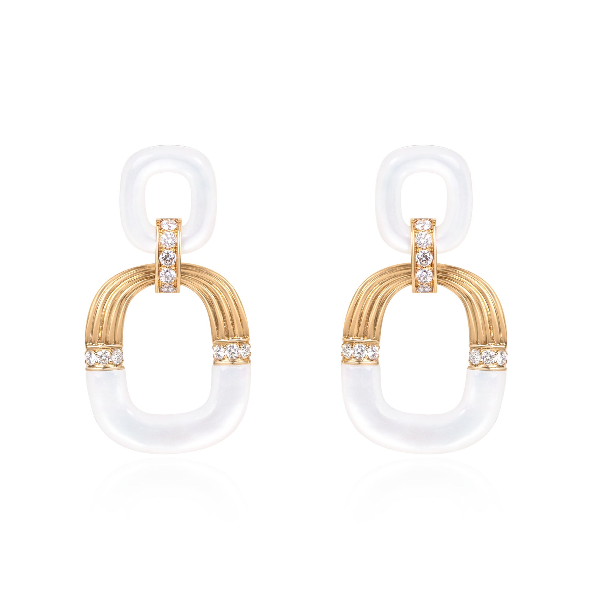 Double hoop earrings in 18K gold by Fantasilvia Fine Jewelry, Vancouver
