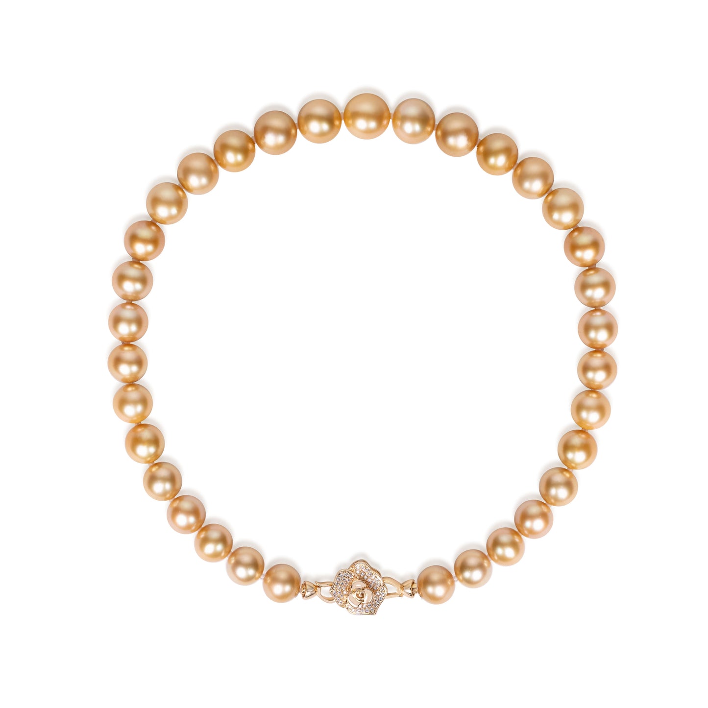 Strand of natural South Sea golden pearls with rich gold luster, crafted by Fantasilvia Fine Jewelry.
