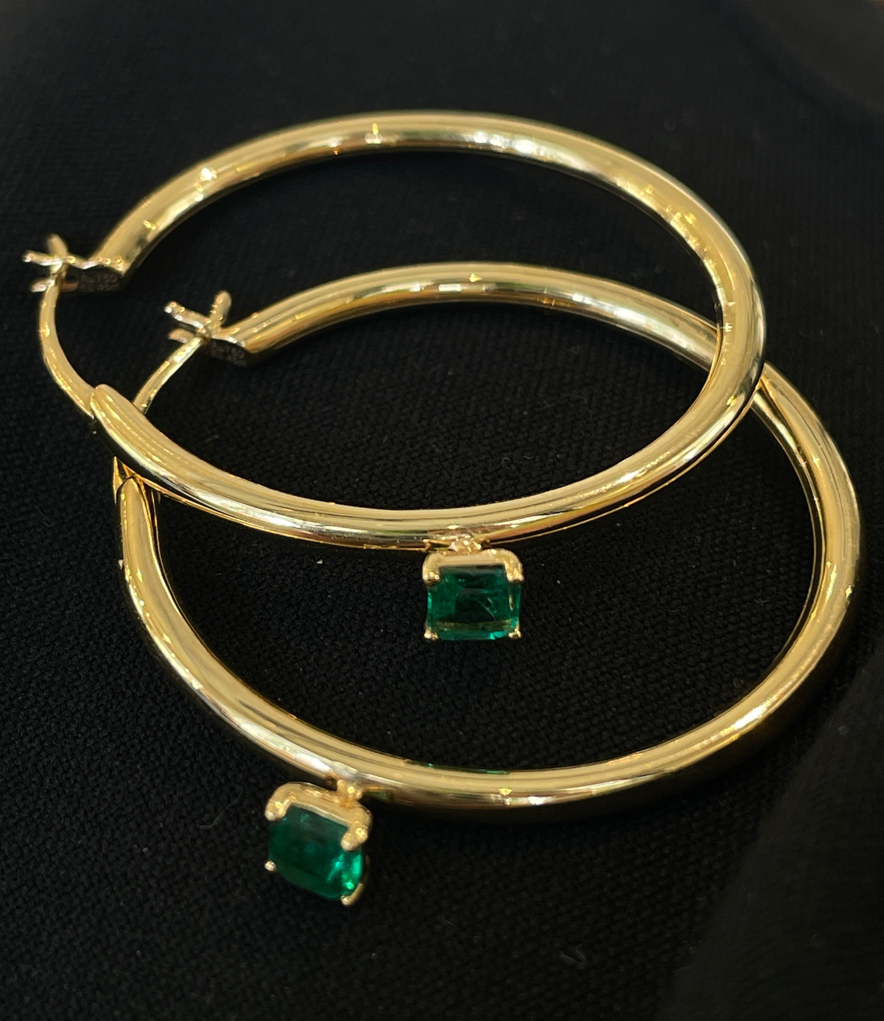 18k Gold Emerald 35mm Hoop Earrings – Fantasilvia Jewelry