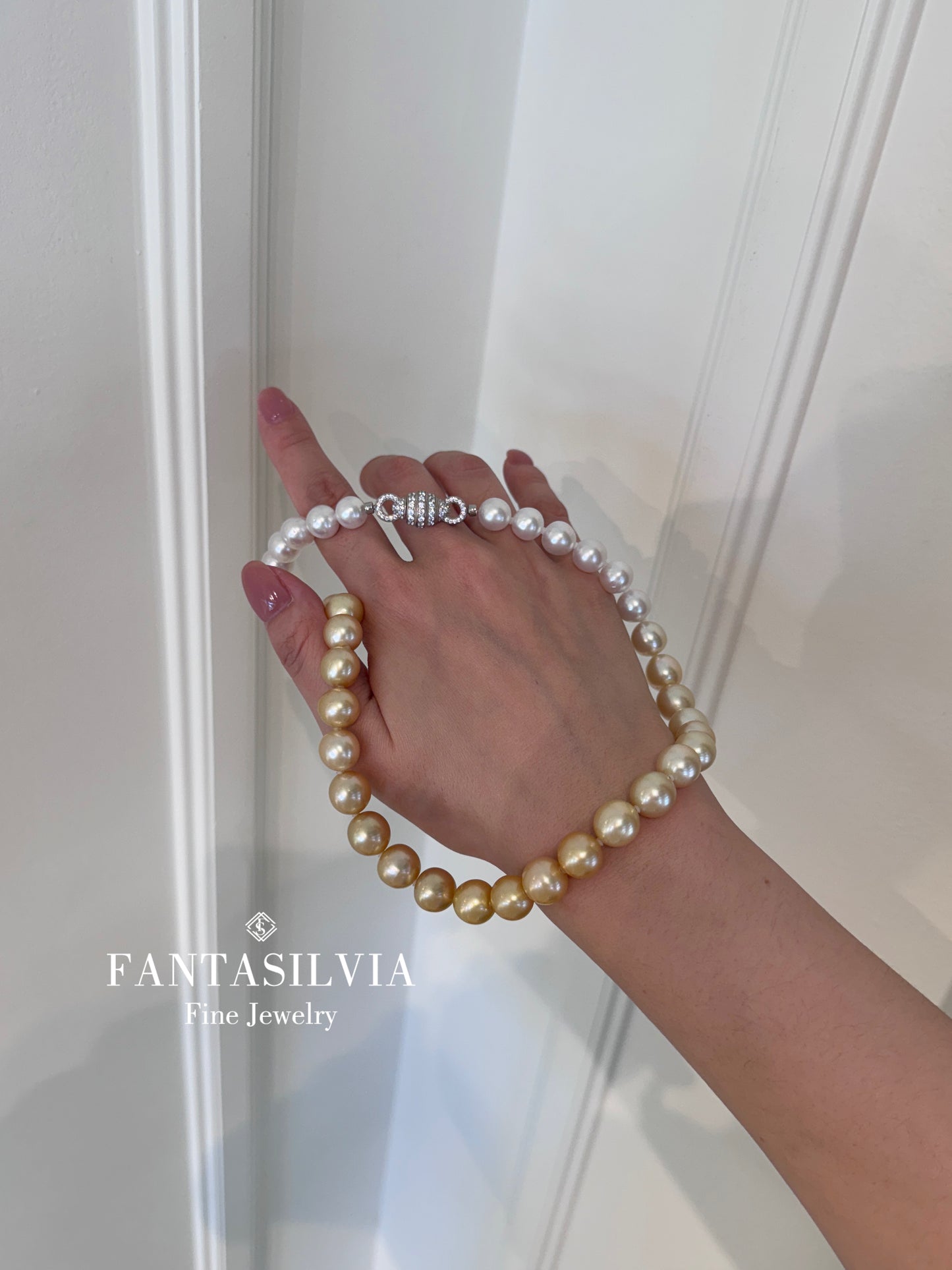 Gradient South Sea Pearl Strand Necklace