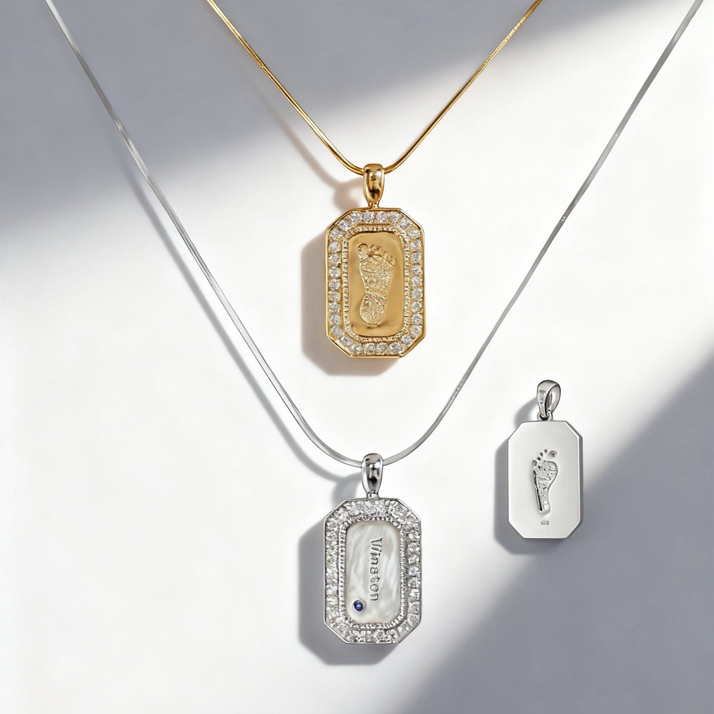 18K Tiny Steps Signet Pendant Fantasilvia Jewelry