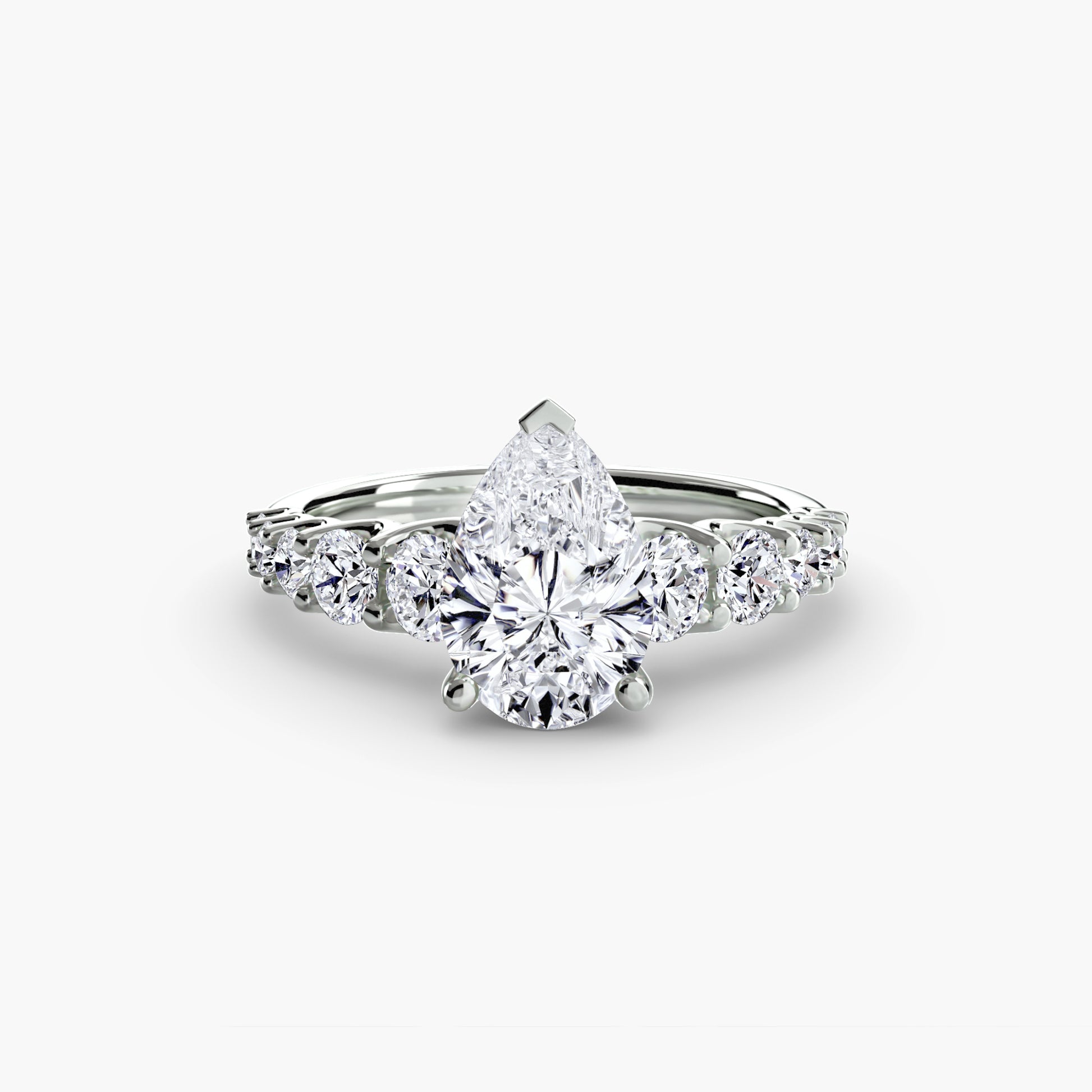 The Graduated Accent Ring Fantasilvia Jewelry