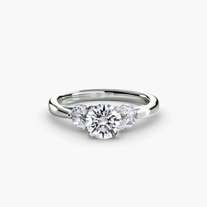 The Cluster Ring Fantasilvia Jewelry