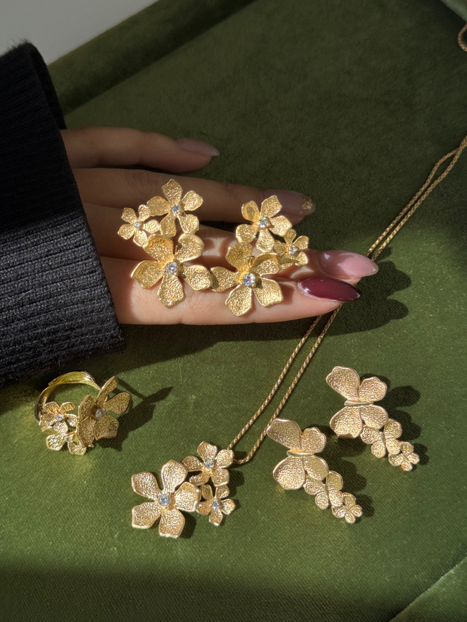 Fantasilvia_Golden_Trio_Bloom_Earrings_Italian_Gold_Brushed_Floral_Studs