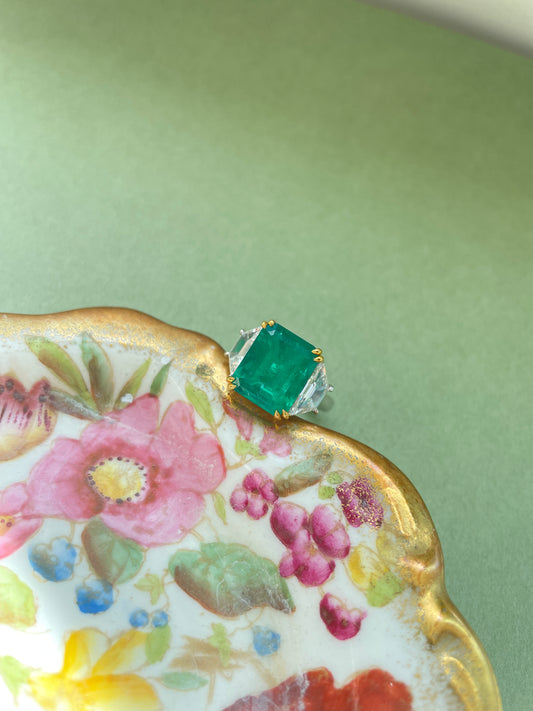 Old Mine Colombian Muzo Emerald Diamond Ring