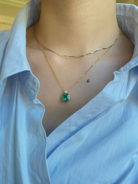 Emerald Solitaire Necklace